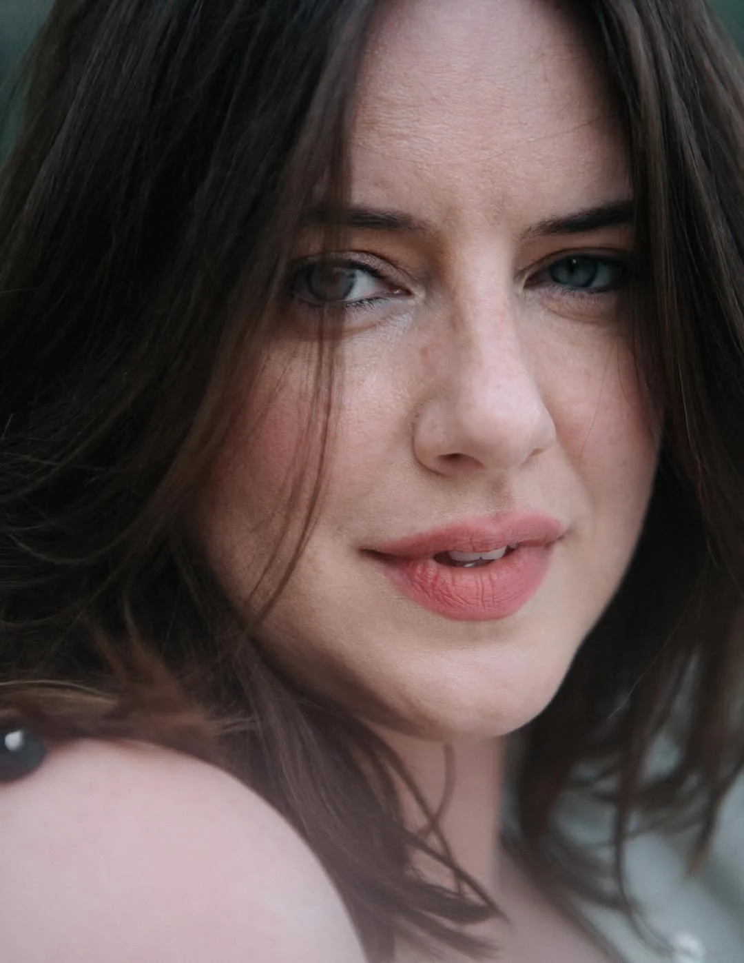Michelle Ryan picture 5 of 7