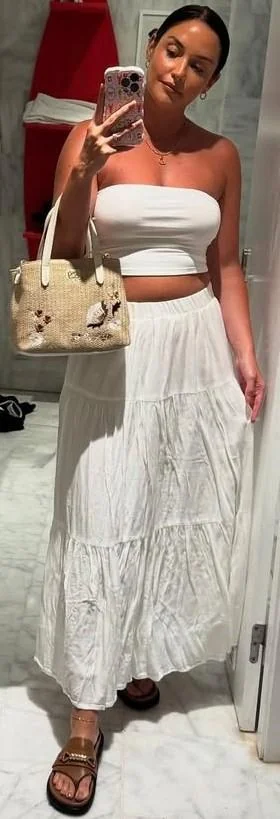 Jacqueline jossa picture 1 of 3