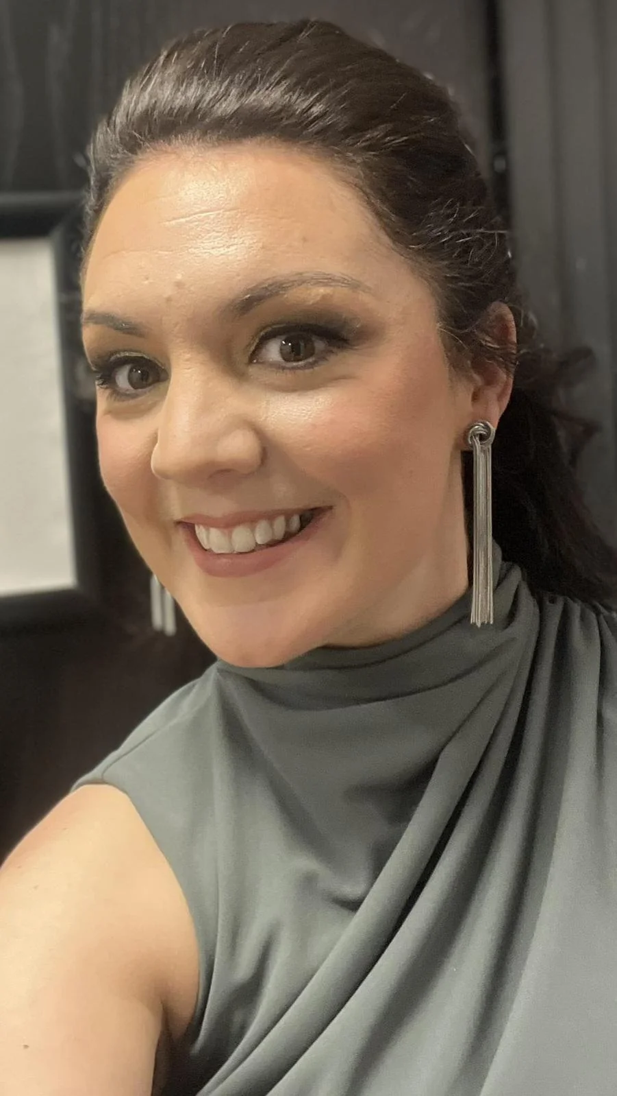 Laura Tobin picture 1 of 1
