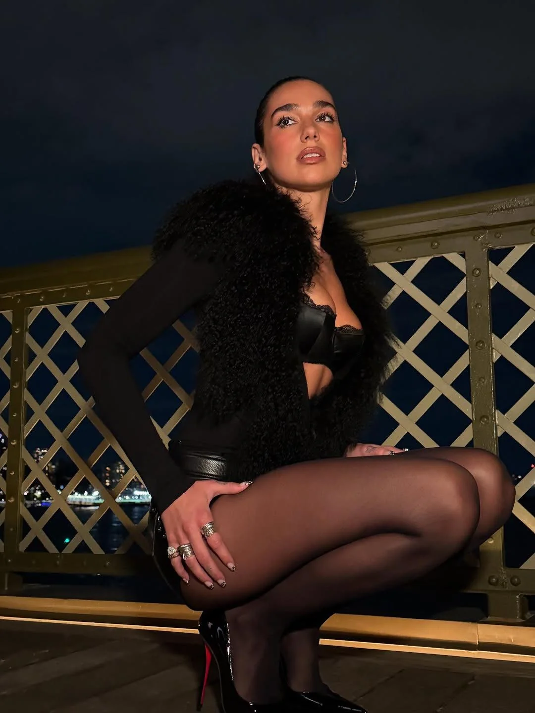 Dua Lipa picture 4 of 5