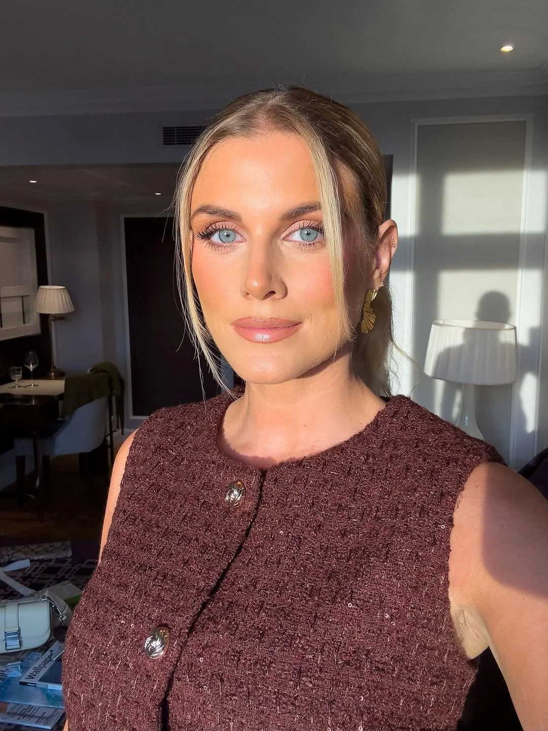 Ashley James picture 1 of 5