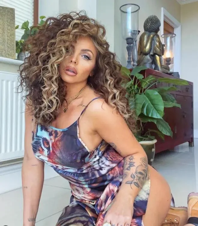 Jesy Nelson picture 2 of 3