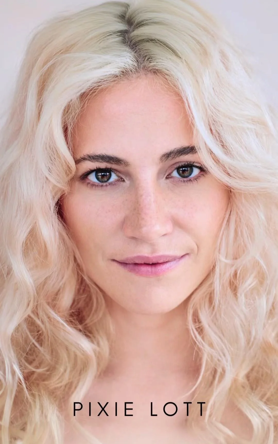 Pixie lott picture 1 of 1