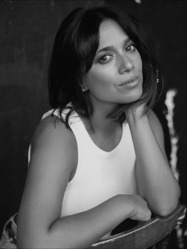 Fiona Wade picture 2 of 2