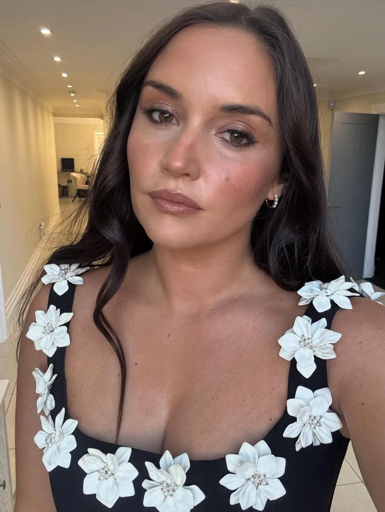 Jac Jossa 🖤 picture 2 of 5