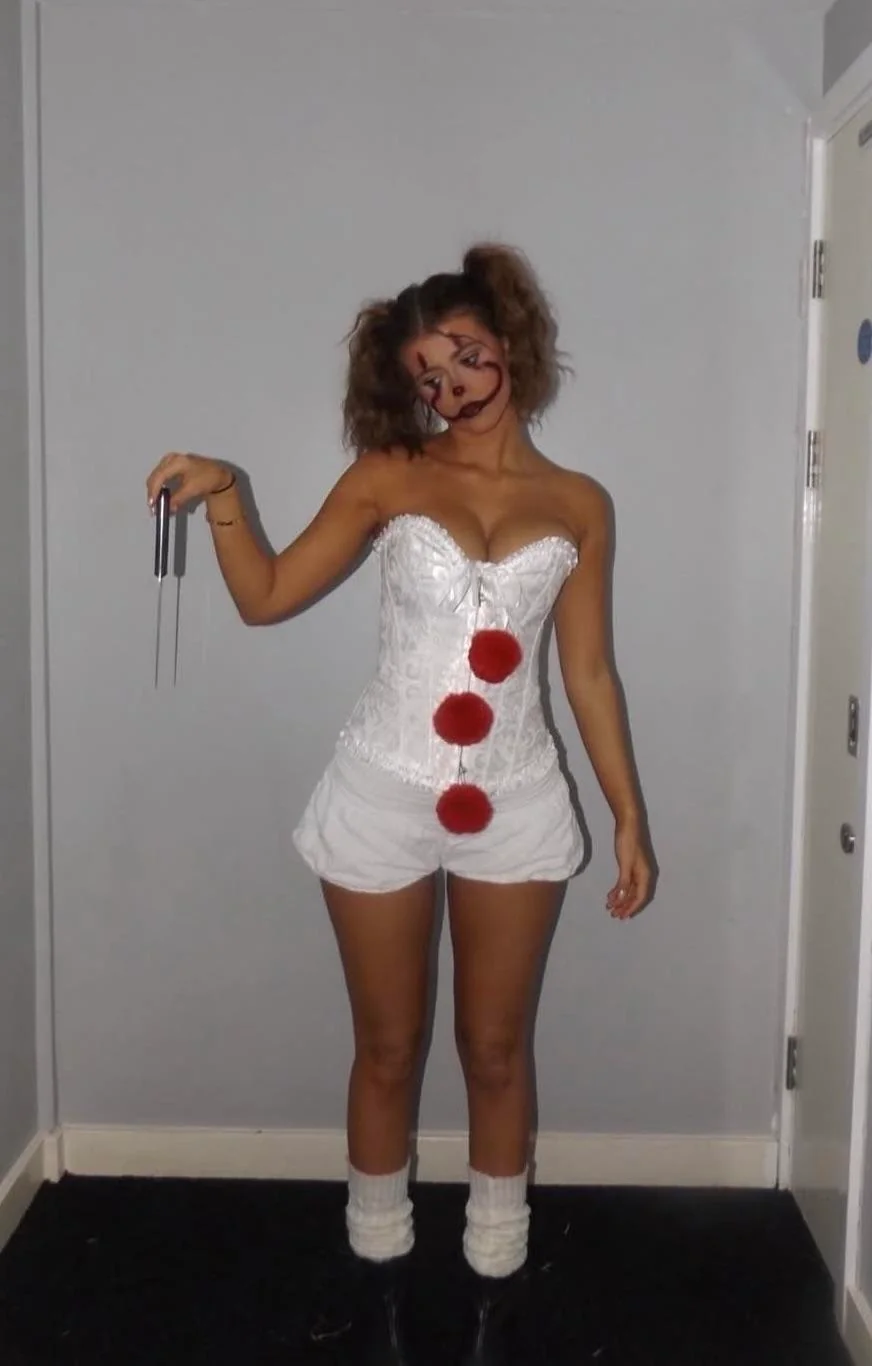 Darcey Draper picture 2 of 2