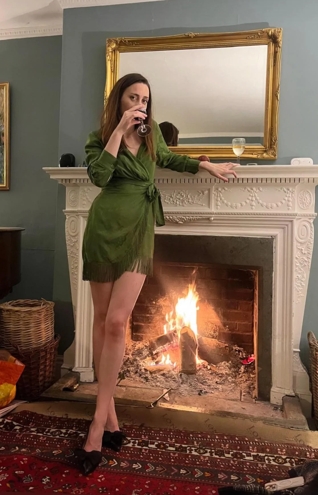 Alice Loxton picture 1 of 1