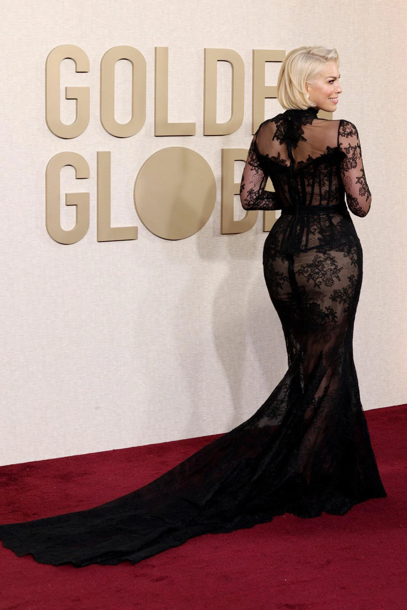 Hannah Waddingham picture 1 of 1