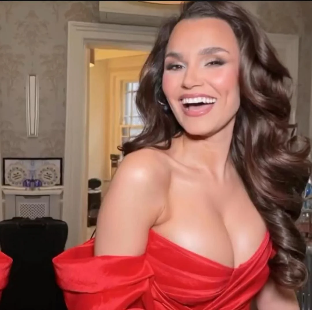 Samantha Barks picture 1 of 1