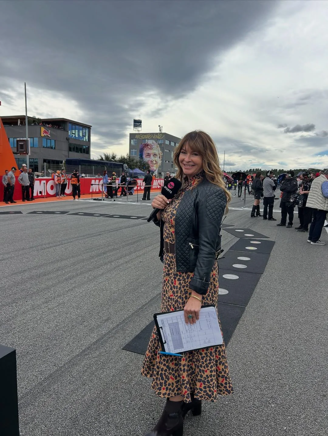 Suzi Perry picture 1 of 1