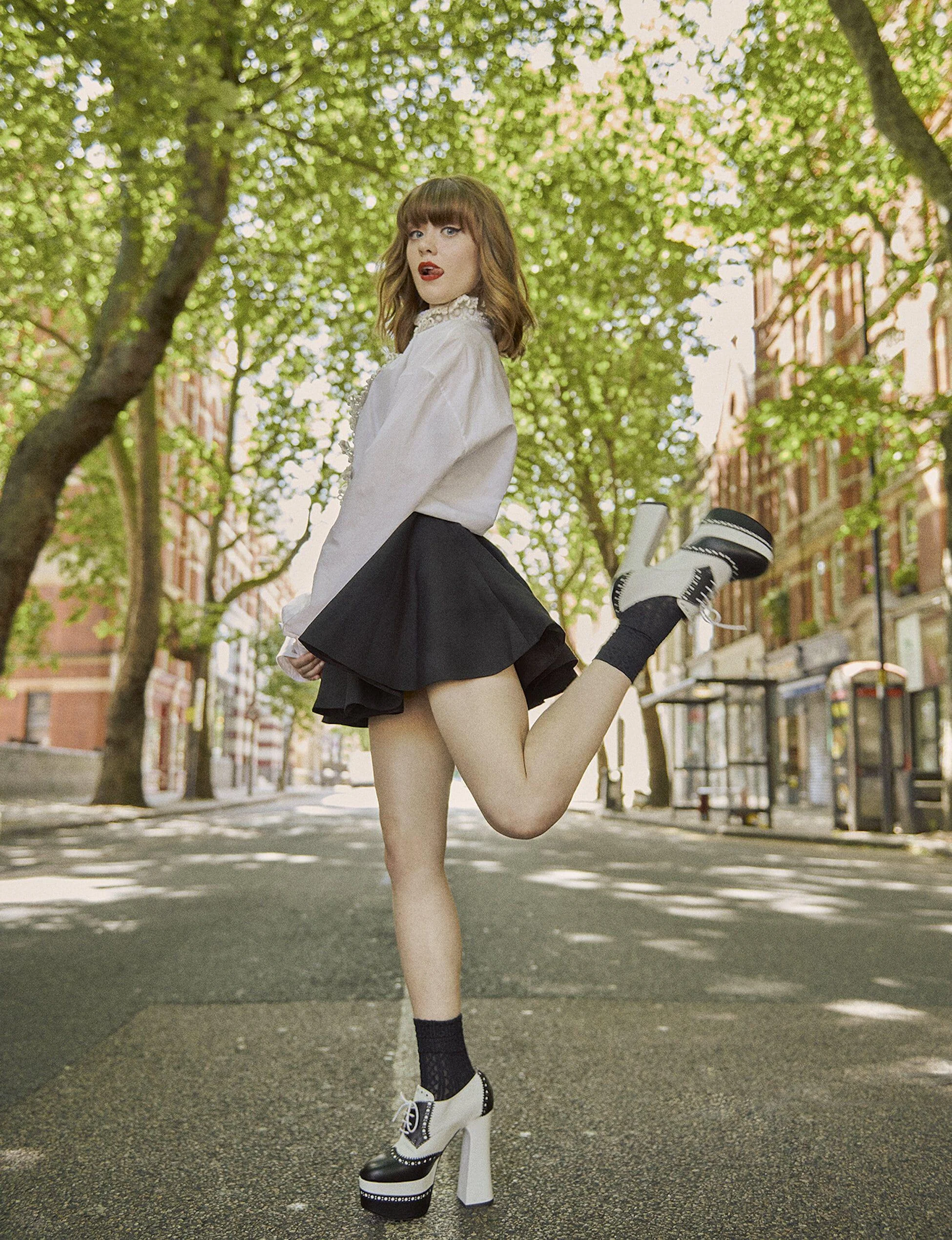 Maisie Peters picture 1 of 1