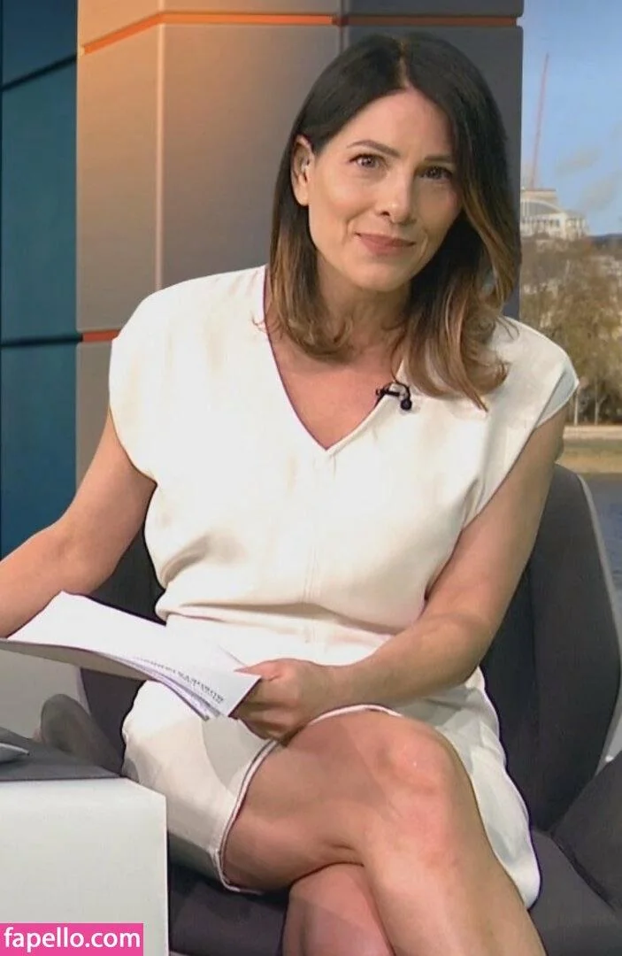 Lucrezia Millarini picture 4 of 7