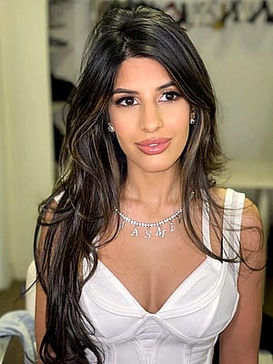 Jasmin Walia'