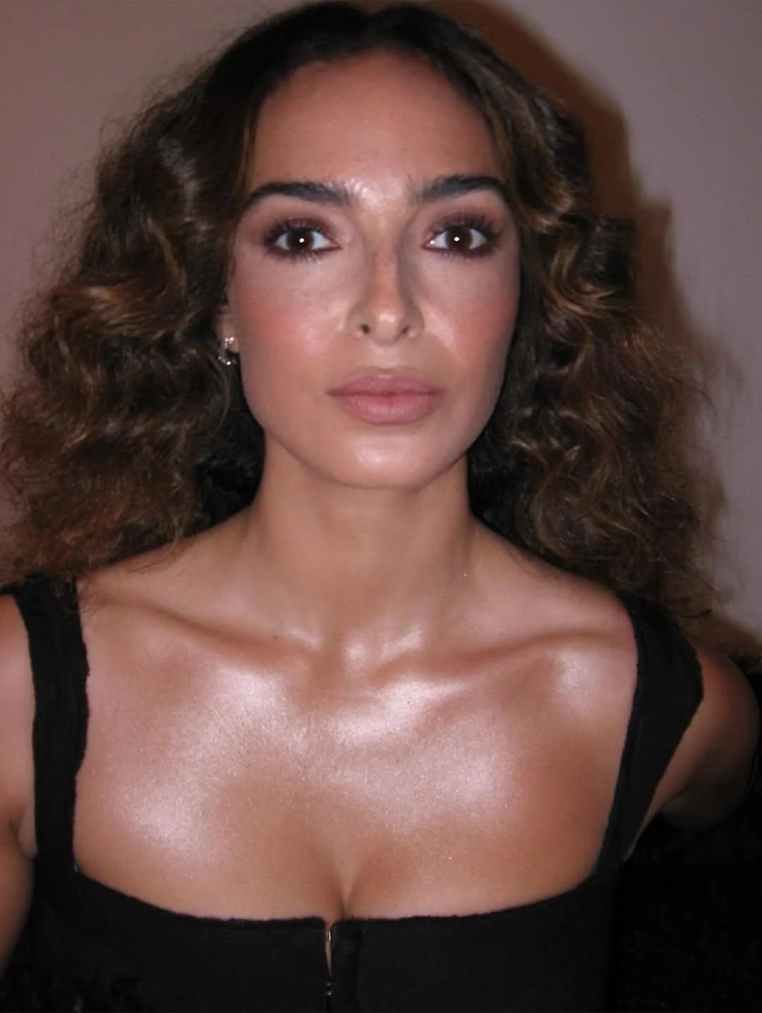 Anna Shaffer picture 1 of 3