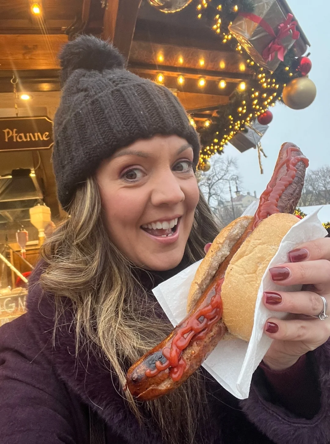 Laura Tobin picture 1 of 1