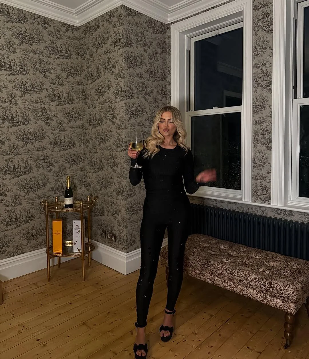 Lucy Fallon picture 3 of 3