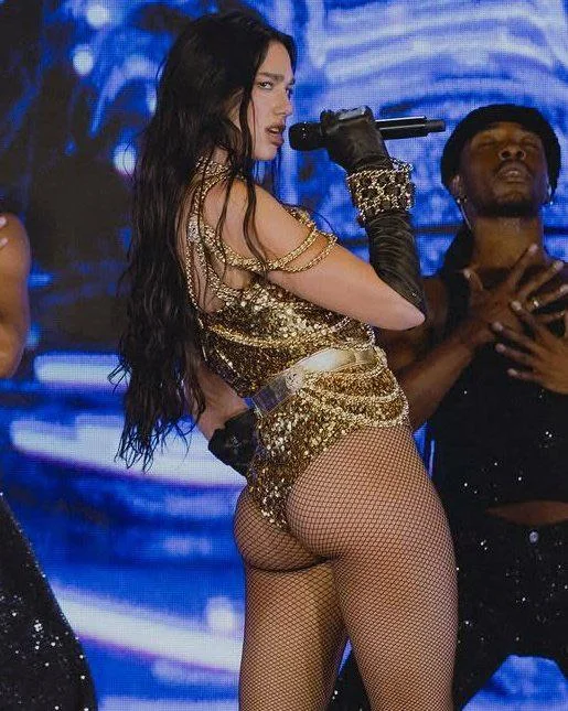Dua Lipa picture 1 of 1