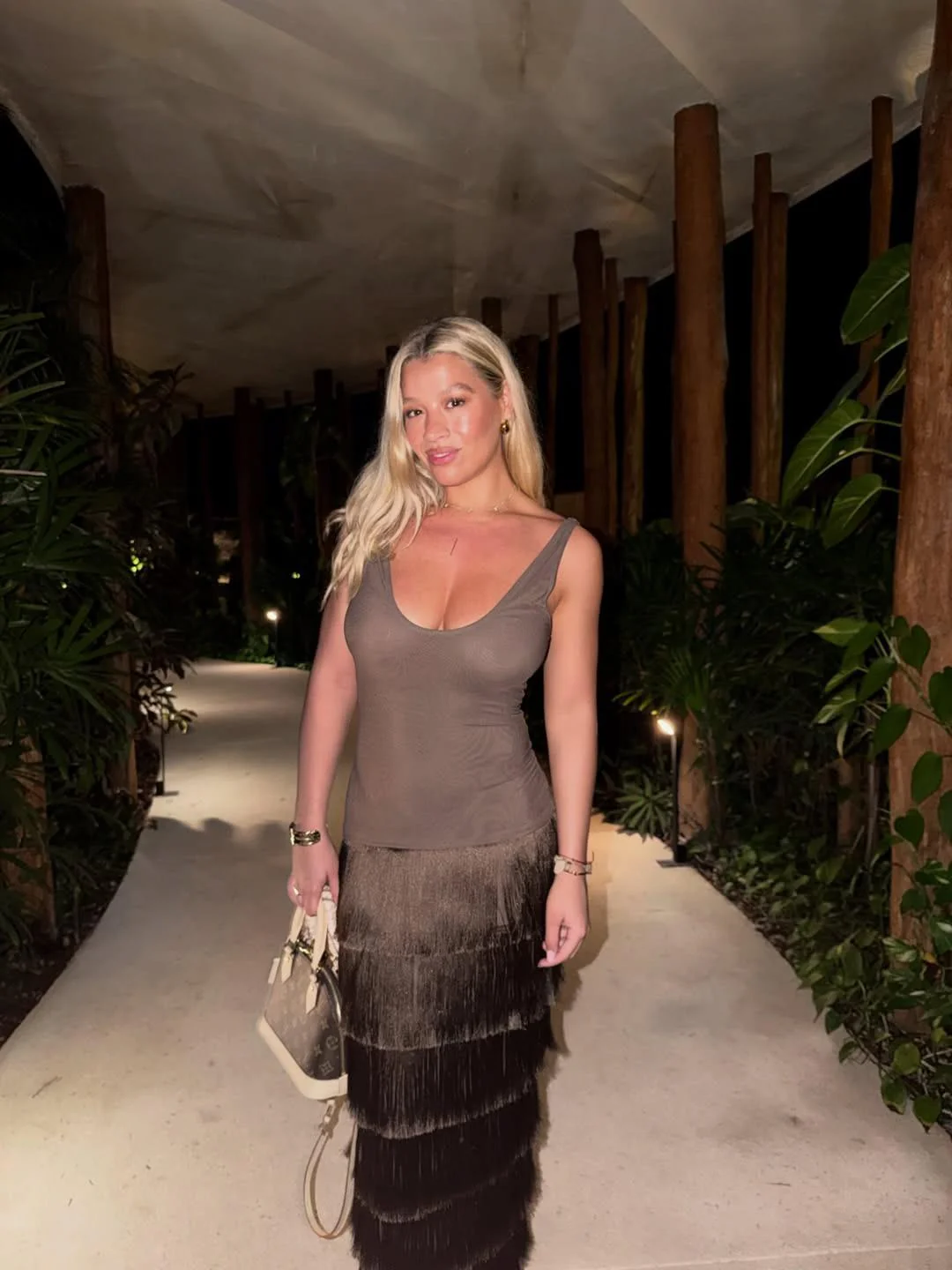 Molly Rainford picture 1 of 1