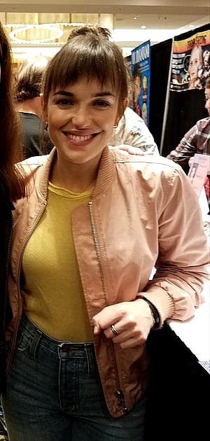 Elizabeth Henstridge'