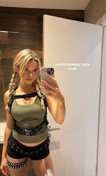 Sydney Martin picture 2 of 3