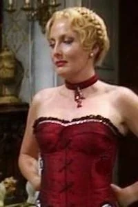 Kim Hartman picture 3 of 3