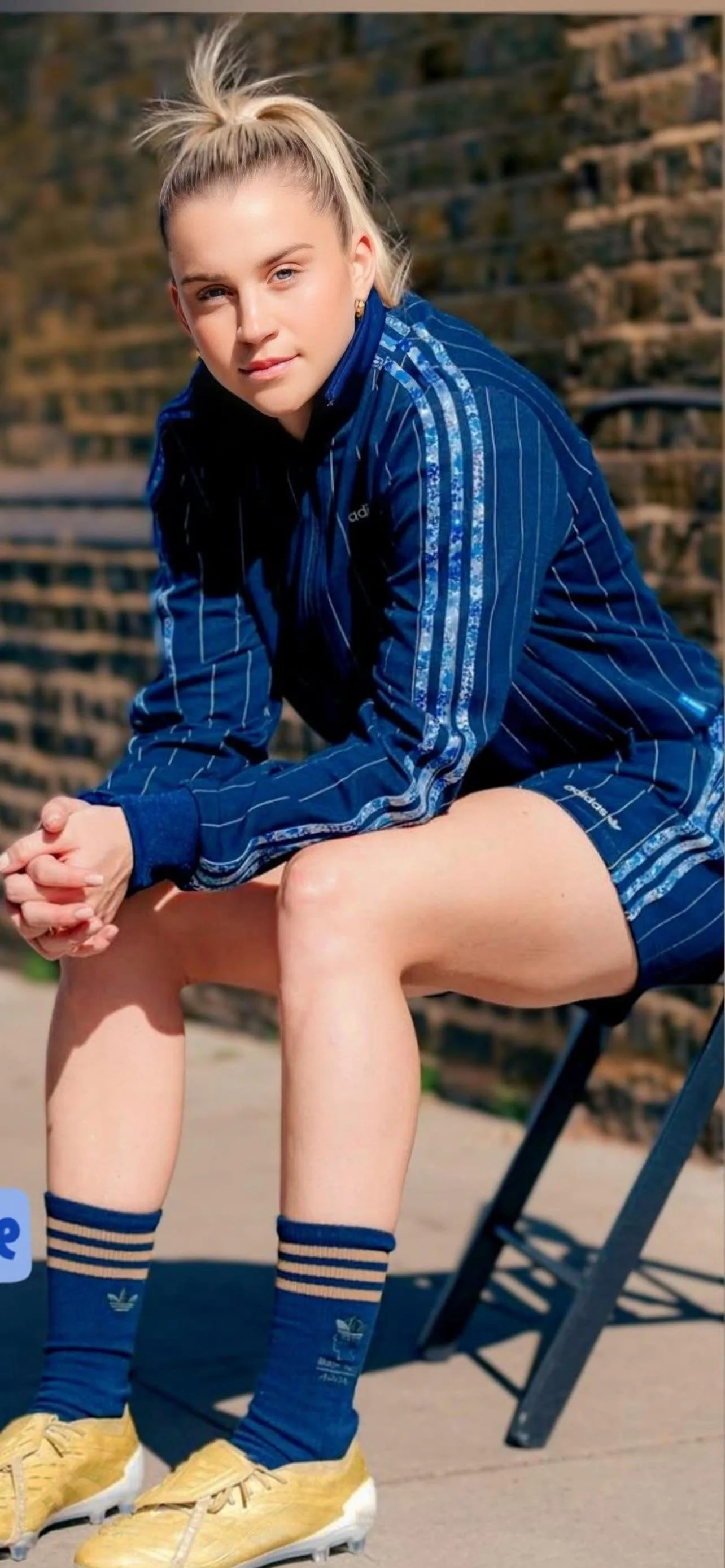 Alessia Russo picture 1 of 1