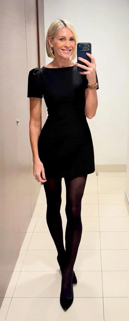 Jenni falconer ❤️ picture 1 of 1