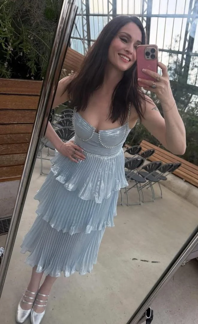 Sophieellisbextor such a hot artist picture 5 of 6