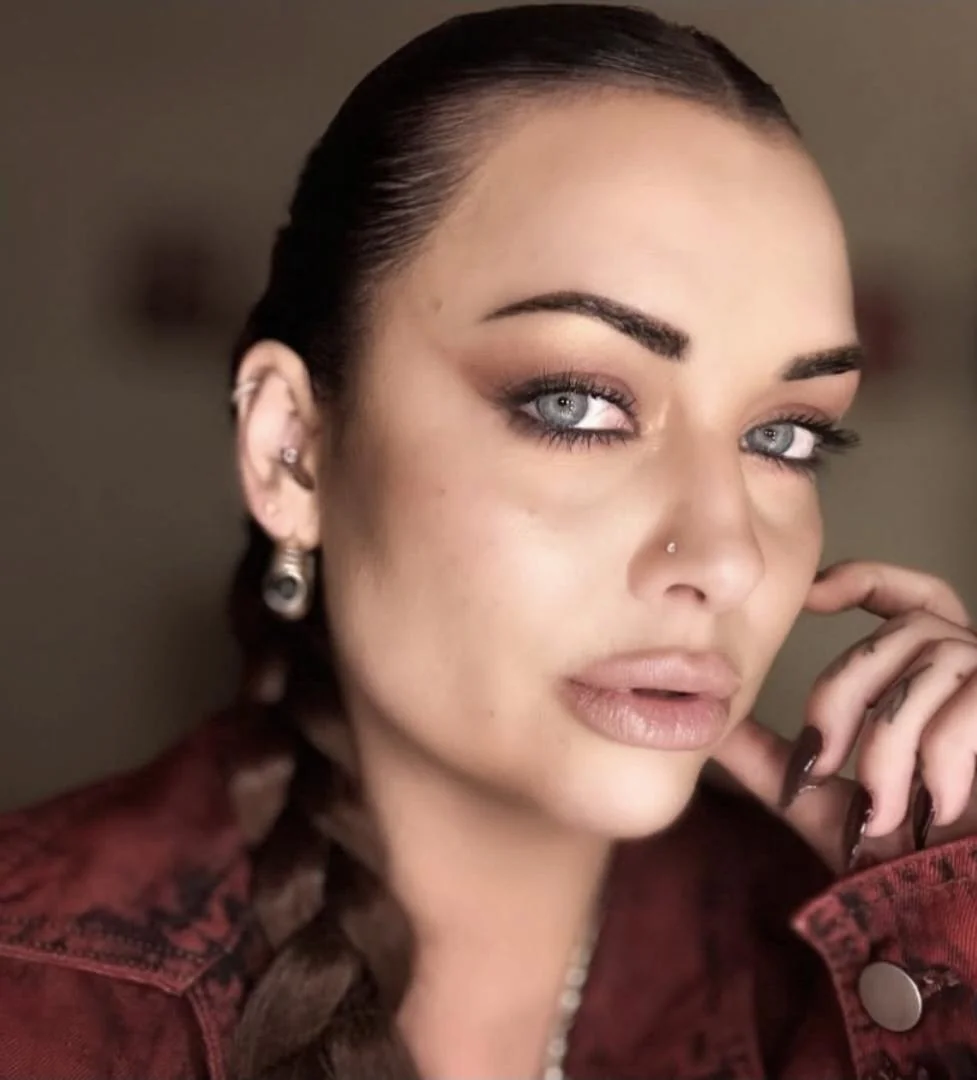 Shona McGarty picture 1 of 1