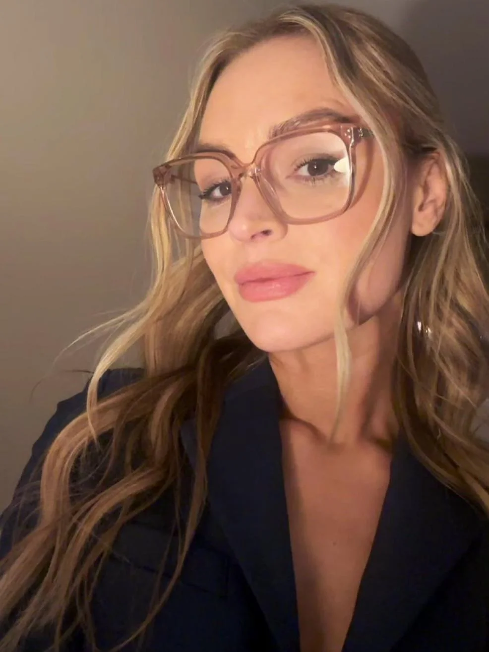 Laura Woods picture 1 of 1