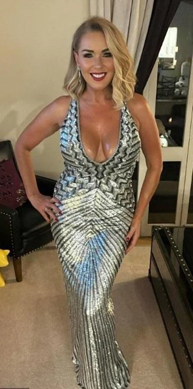 Claire Sweeney picture 1 of 2