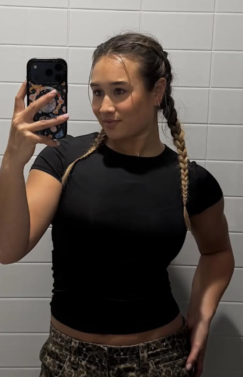 Emily Steel picture 1 of 1