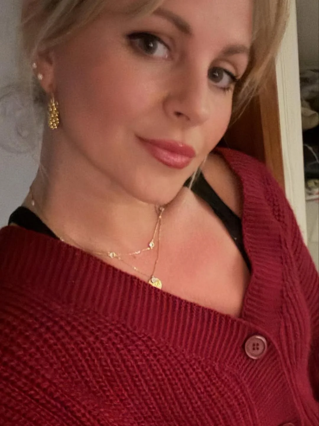 Tina O’Brien picture 1 of 4