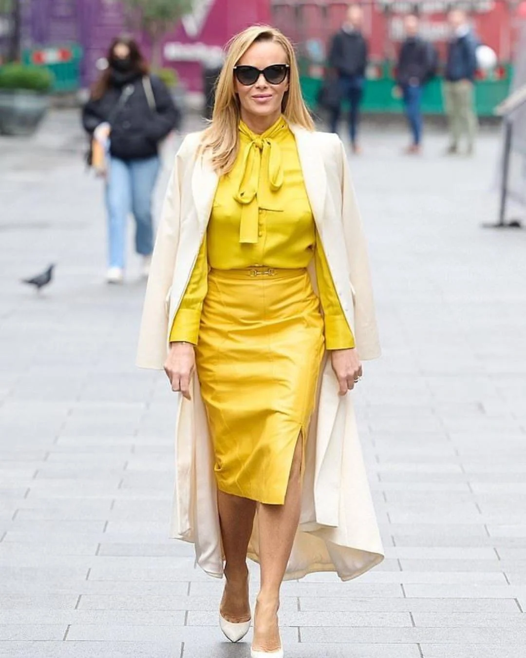 Amanda Holden picture 4 of 4