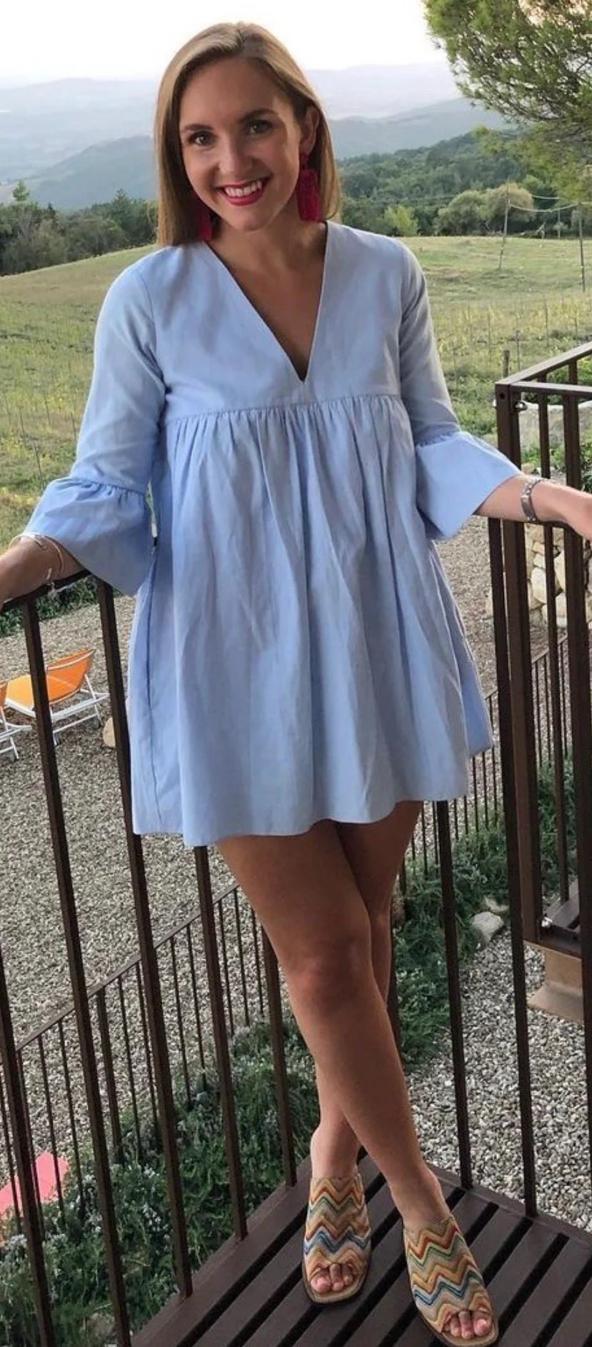 Abbie Dewhurst picture 3 of 4