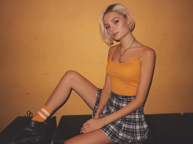 Nina Nesbitt picture 3 of 3