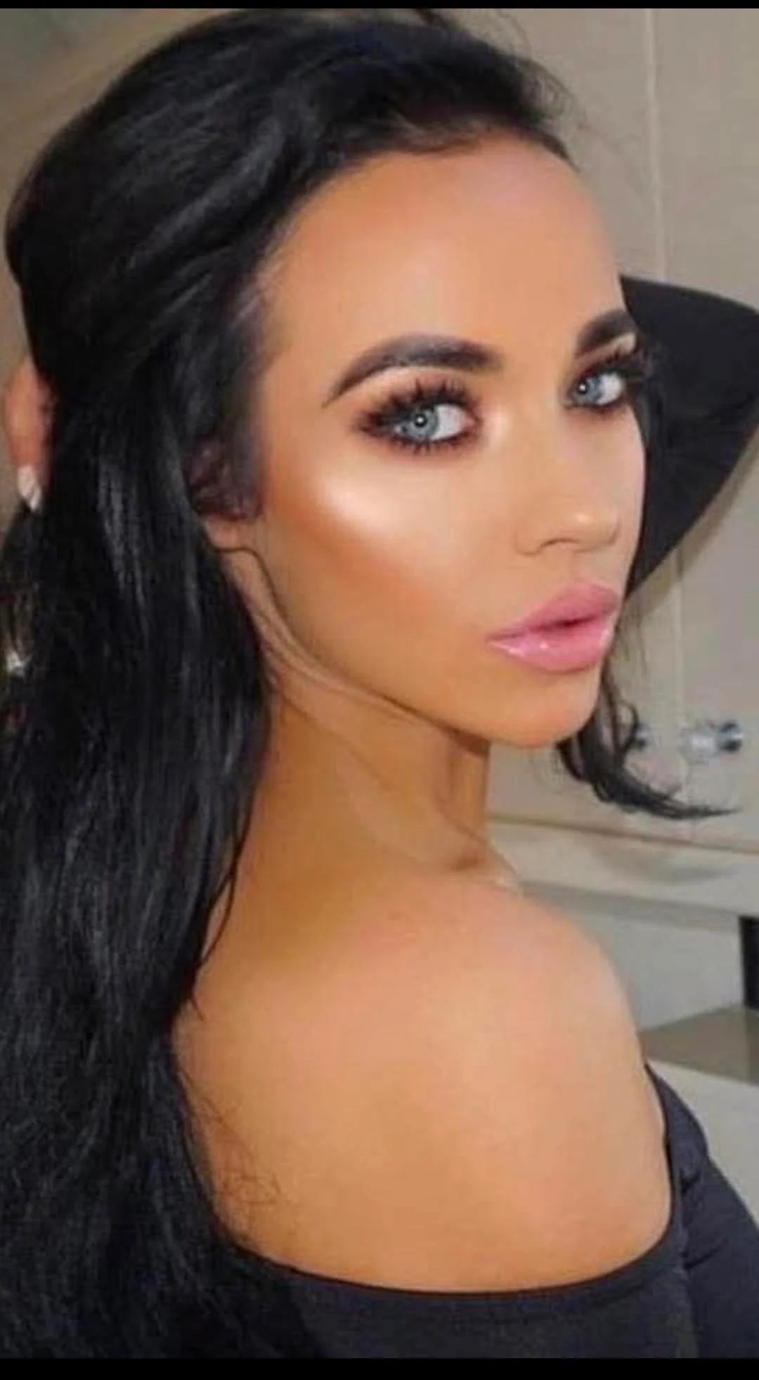 Stephanie Davis is so hot picture 1 of 4