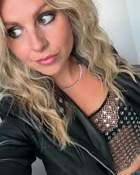 Tina is so perfect. picture 3 of 4