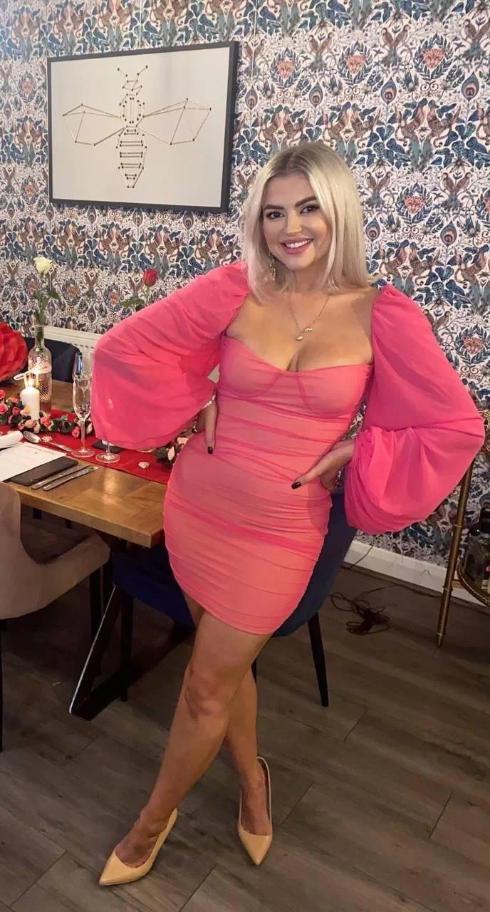 Lucy fallon picture 3 of 3