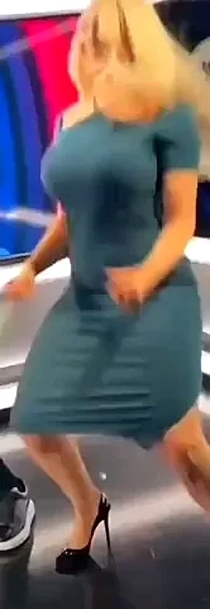 Emma Jones - Riding'