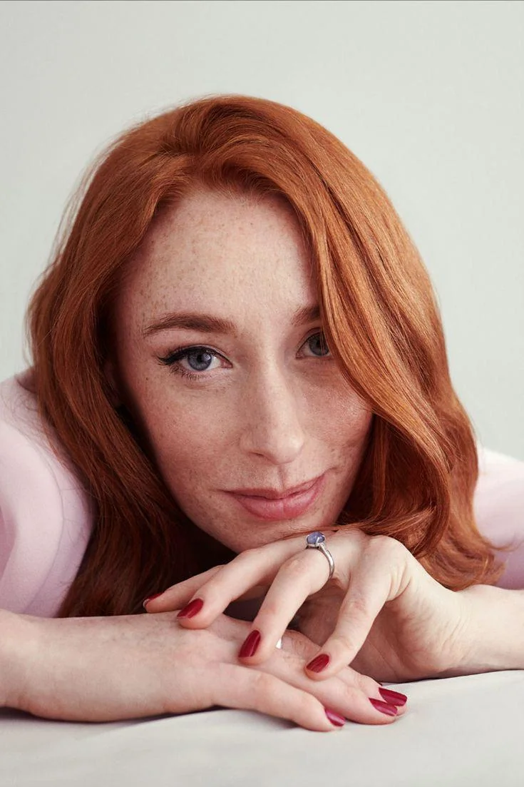 Hannah Fry picture 1 of 1
