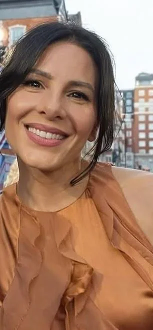 Lucrezia Millarini picture 3 of 4