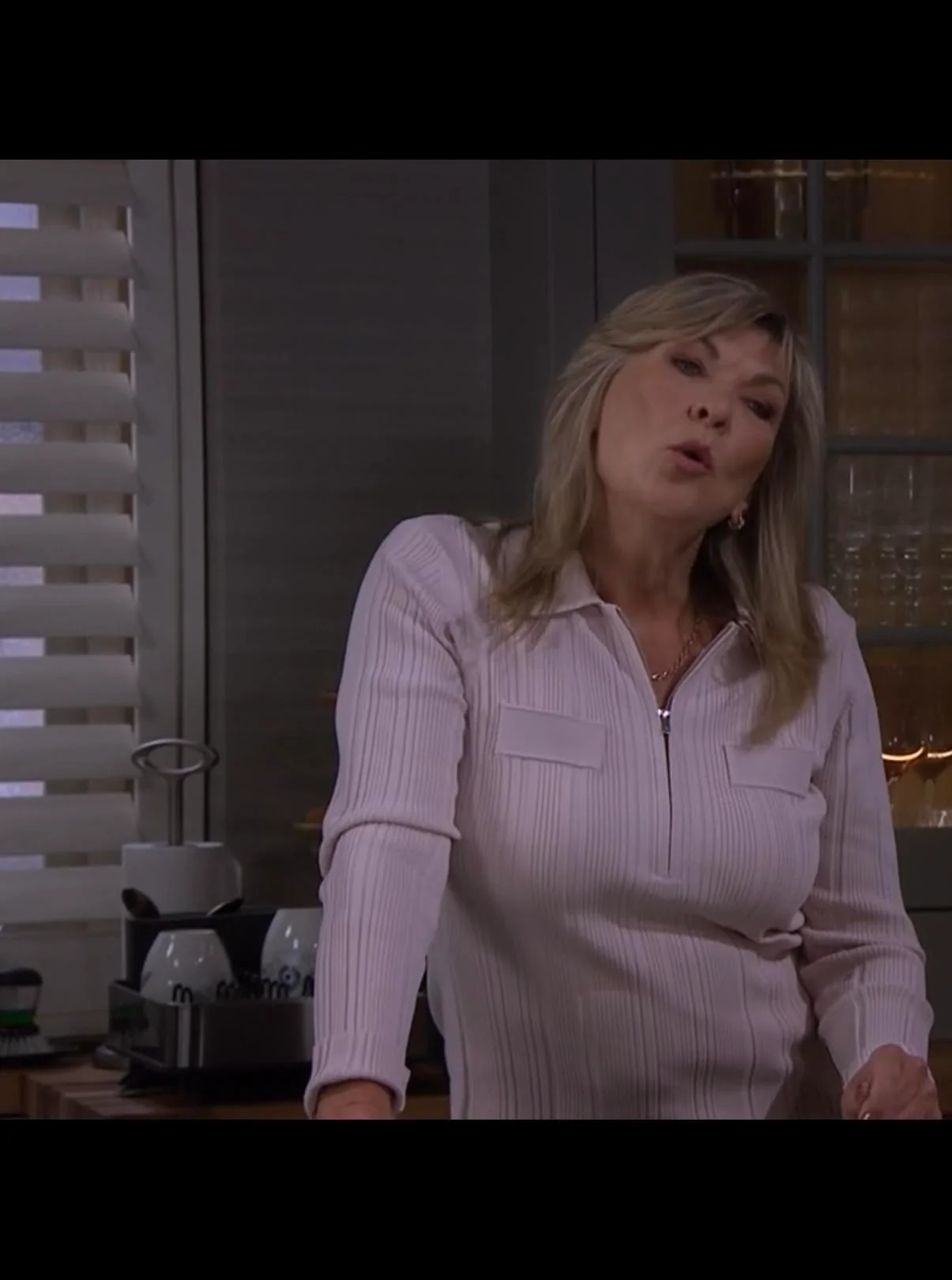 Claire King picture 1 of 8